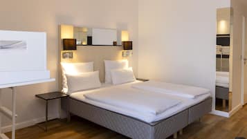 Family Room (Standard four) | In-room safe, desk, laptop workspace, blackout drapes