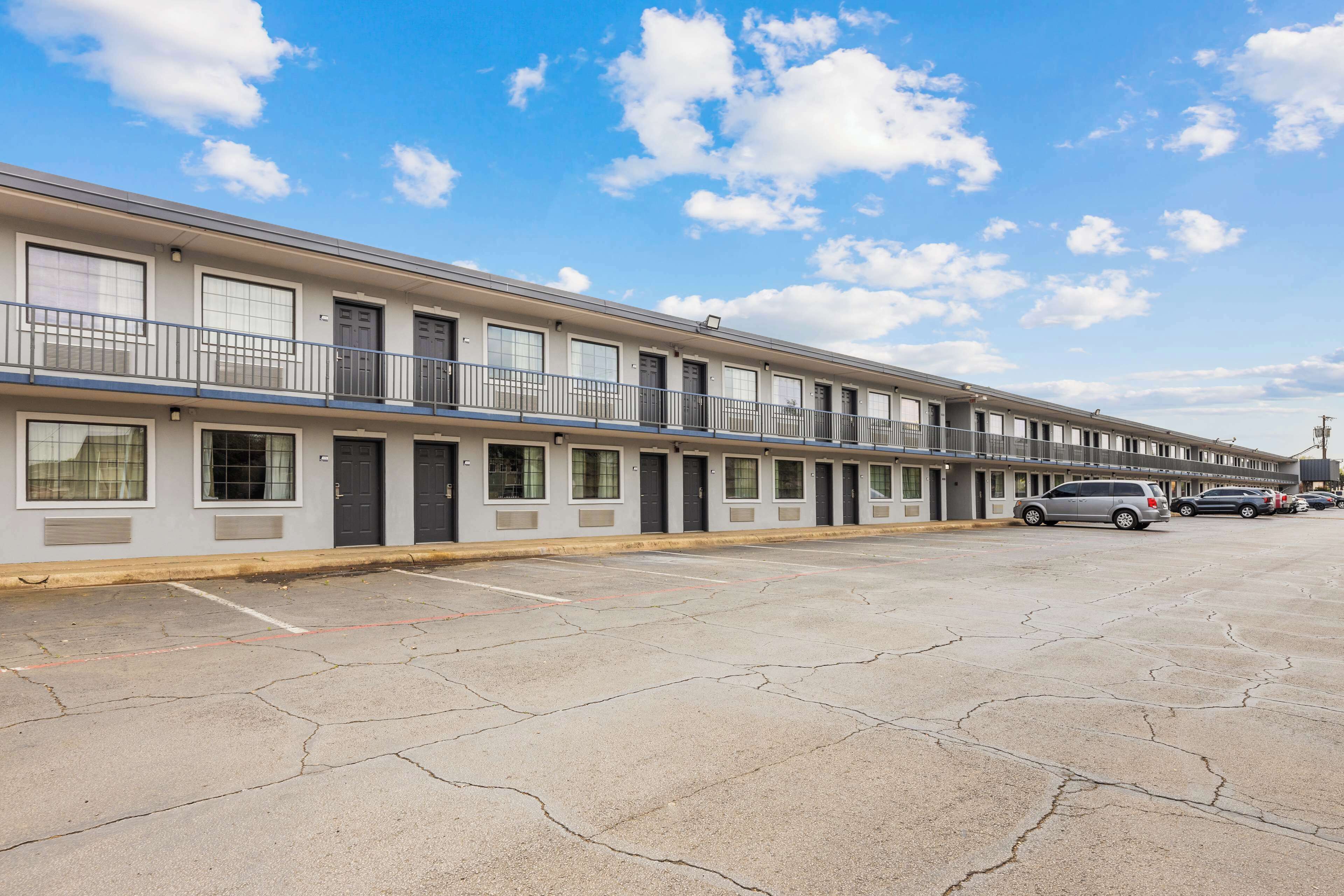 บริเวณภายนอก