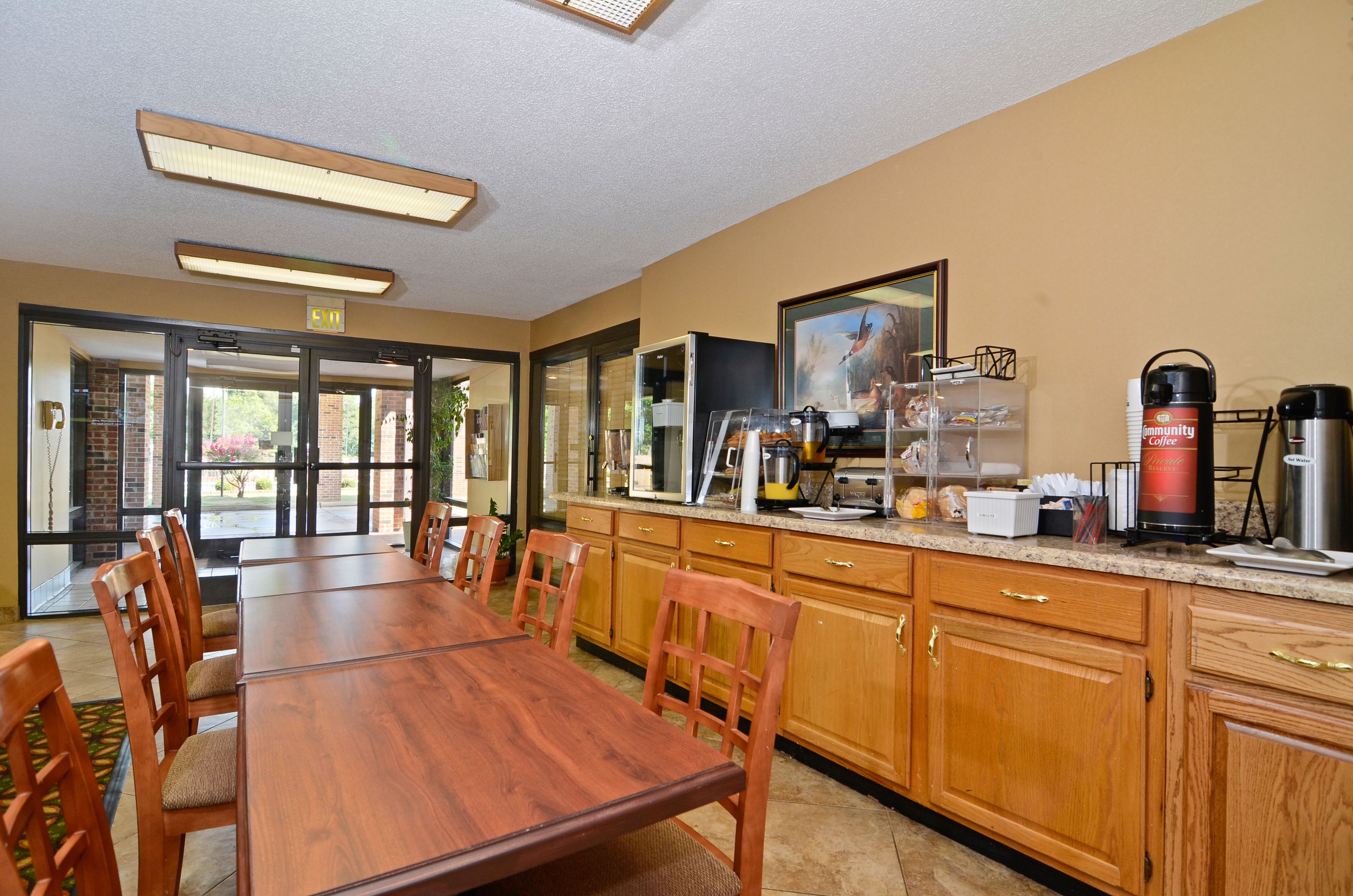 Déjeuner continental gratuit tous les jours