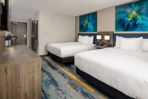 Premium bedding, desk, laptop workspace, blackout curtains - La Quinta Inn & Suites by Wyndham Spokane Downtown (Spokane)
