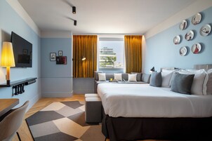 La Grande | Down comforters, minibar, in-room safe, desk