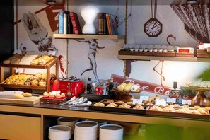 Frukostbuffé varje dag mot avgift
