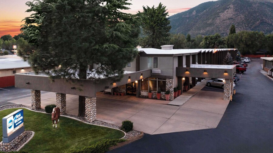 Best Western Pony Soldier Inn & Suites