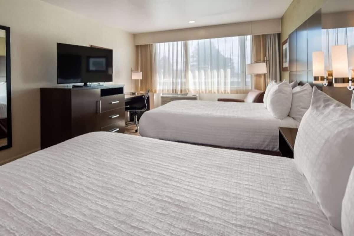 Coffres-forts dans les chambres, fer et planche à repasser