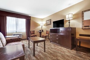 Suite, 2 Queen Beds, Non Smoking