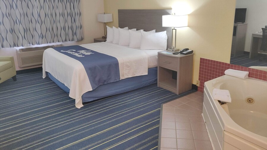 Days Inn by Wyndham Hinckley