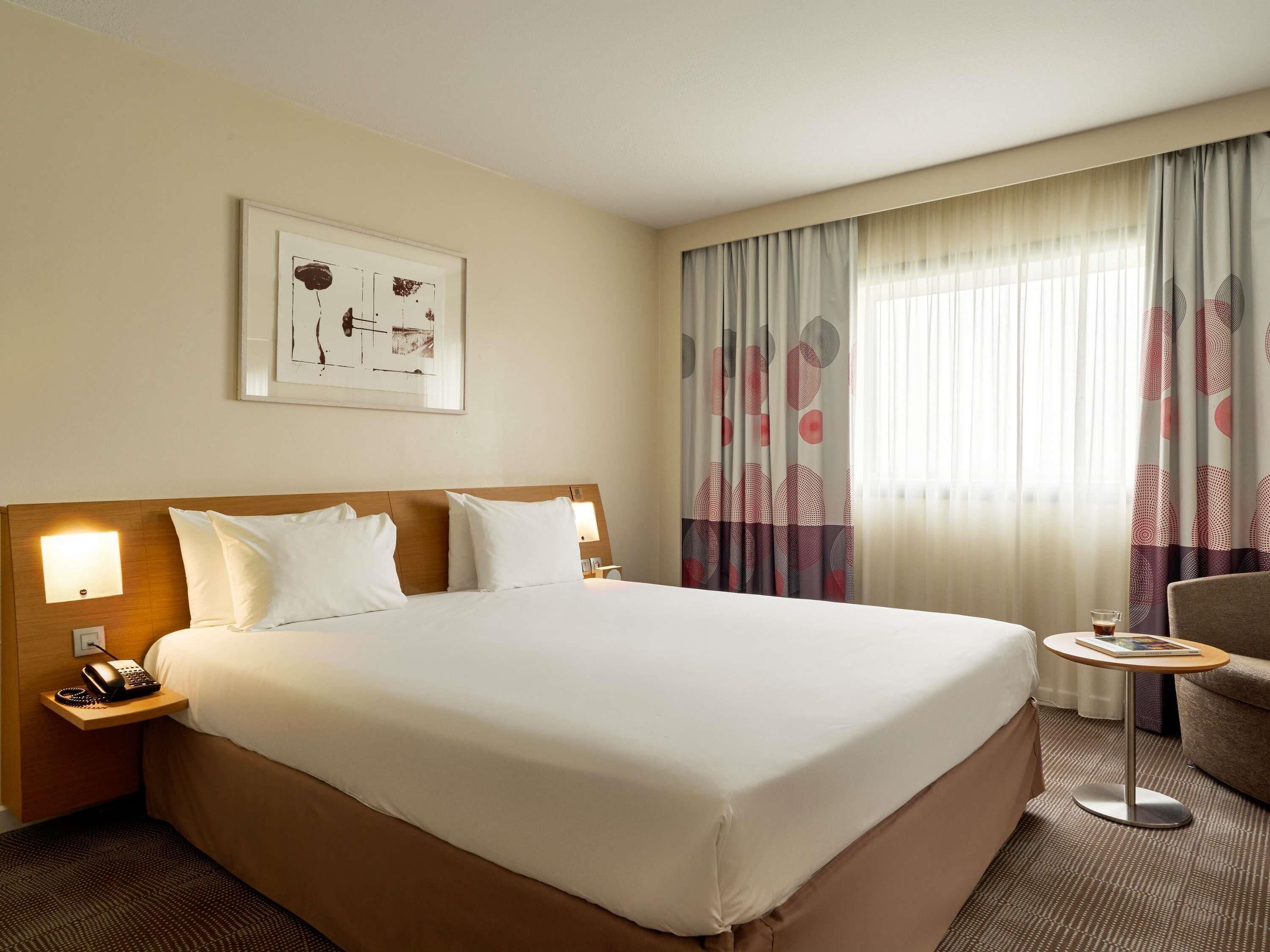 In-room safe, desk, blackout drapes, soundproofing