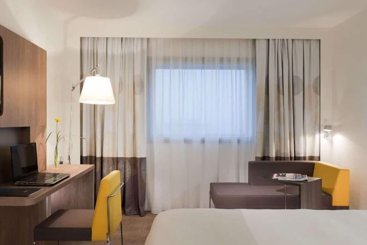 In-room safe, desk, blackout curtains, soundproofing