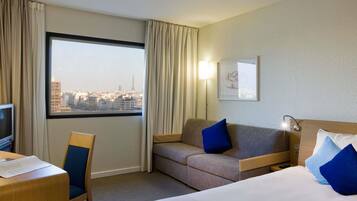 Family Room, 1 Double Bed with Sofa bed | In-room safe, desk, blackout drapes, soundproofing