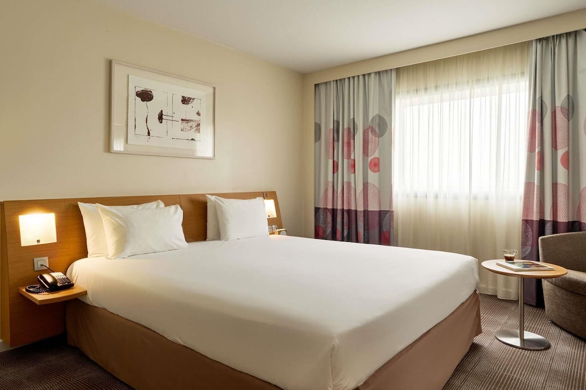 Classic Room, 1 Double Bed with Sofa bed | In-room safe, desk, blackout drapes, soundproofing