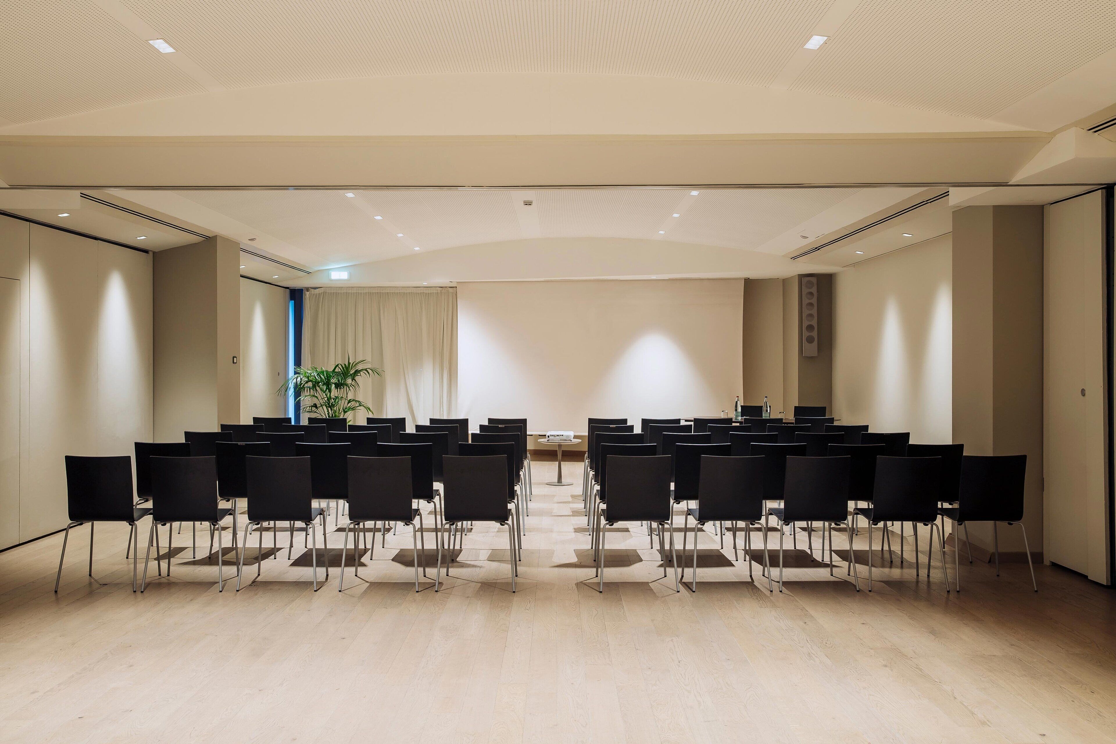 Photo - Sheraton Lake Como Hotel