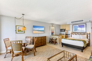 Dining room - Kahana Beach Vacation Club (Lahaina)