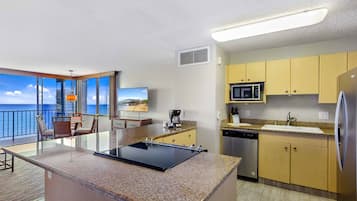 Standard Suite, 1 Bedroom | Private kitchen | Fridge, microwave, dishwasher, coffee/tea maker