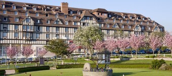 Hôtel Barrière L'Hôtel du Golf Deauville