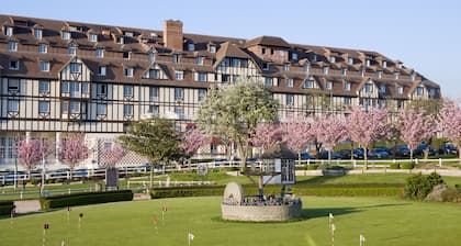 Hôtel Barrière L'Hôtel du Golf Deauville