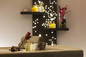 Pemandian Turki/hammam, perawatan tubuh, body wrap, dan body scrub