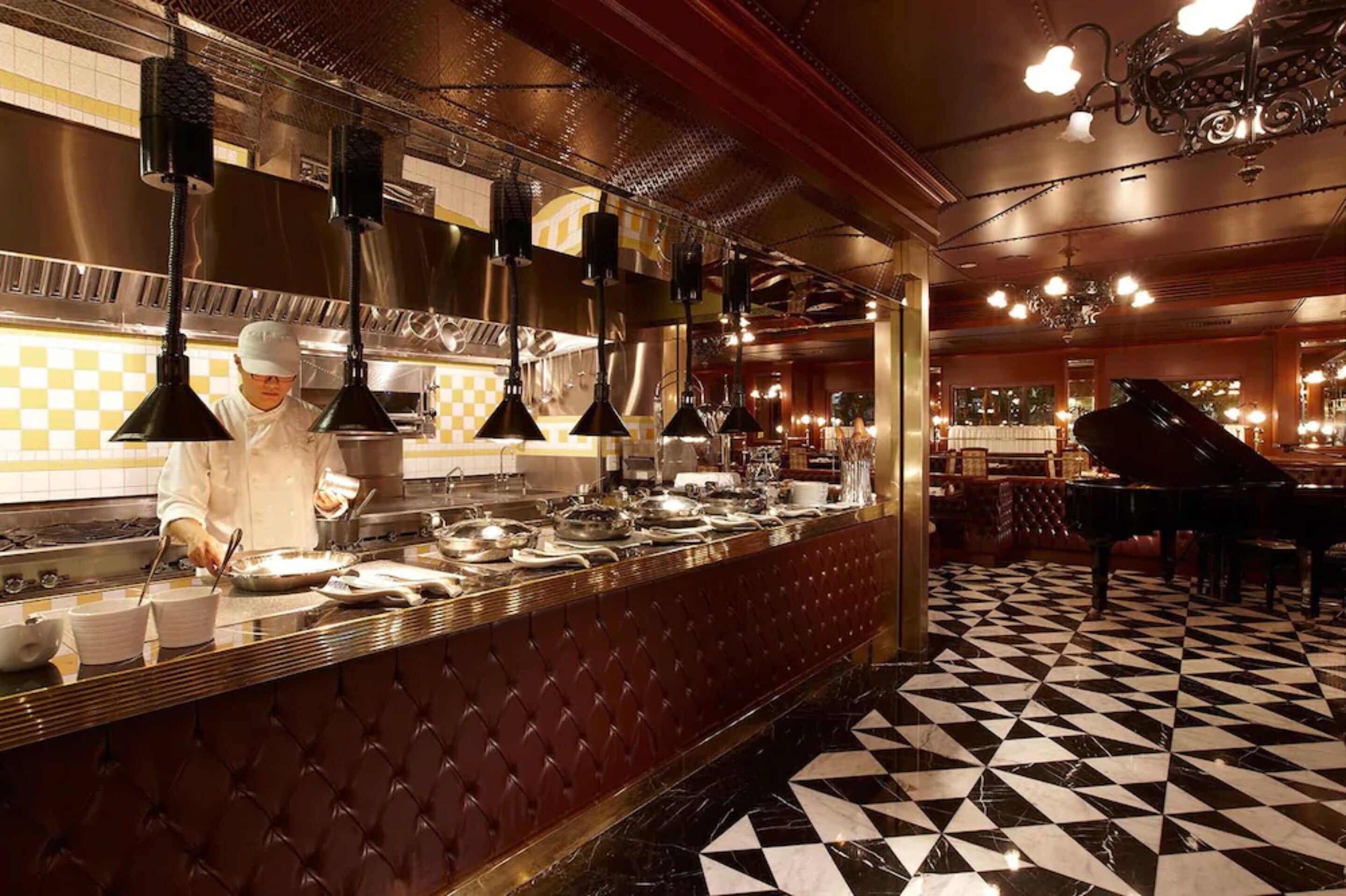 daily self-service breakfast (twd 880 per person)