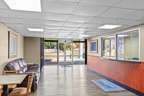 Lobby - Rodeway Inn Stone Mountain (Tucker)