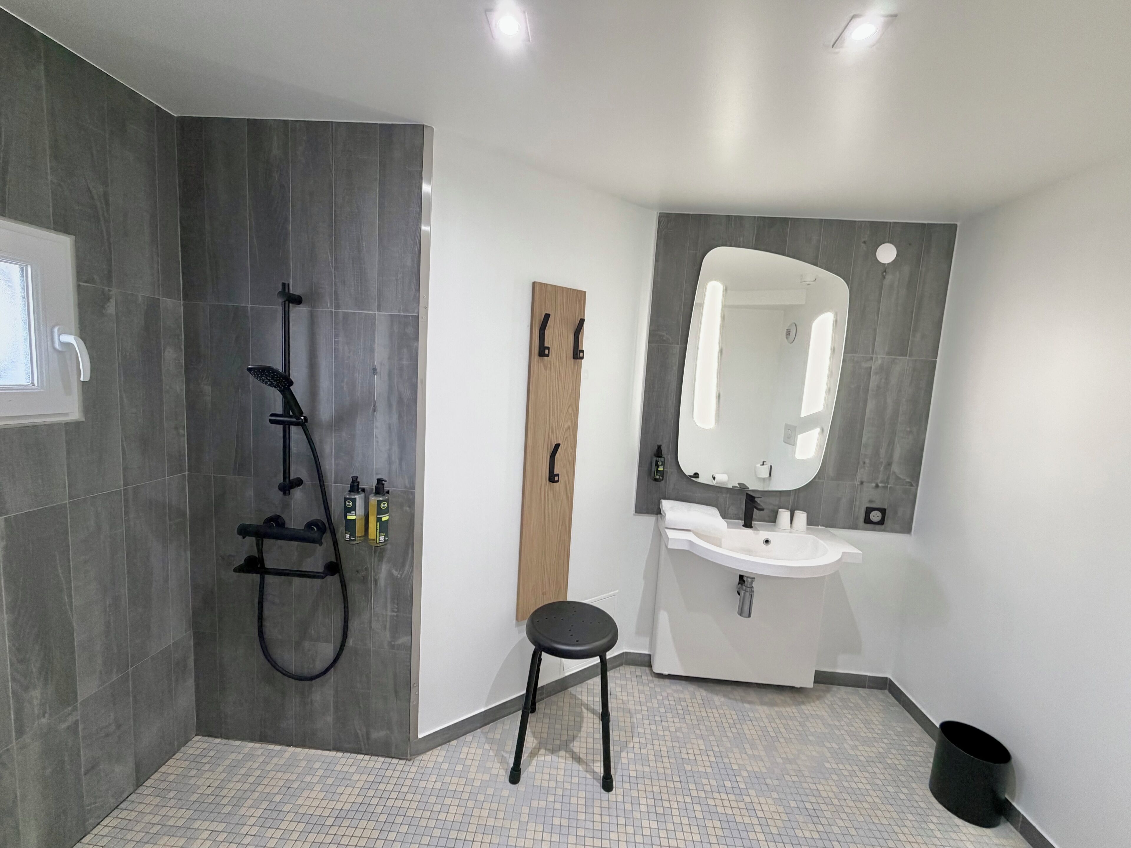 Foto - B&B HOTEL Orléans Centre Foch