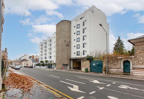 B&B Hotel Orléans Centre Foch