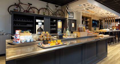 B&B Hotel Orléans Centre Foch