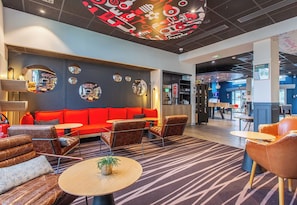 Lobby-Lounge