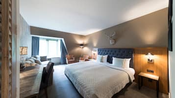 Family Room | In-room safe, desk, blackout drapes, free WiFi