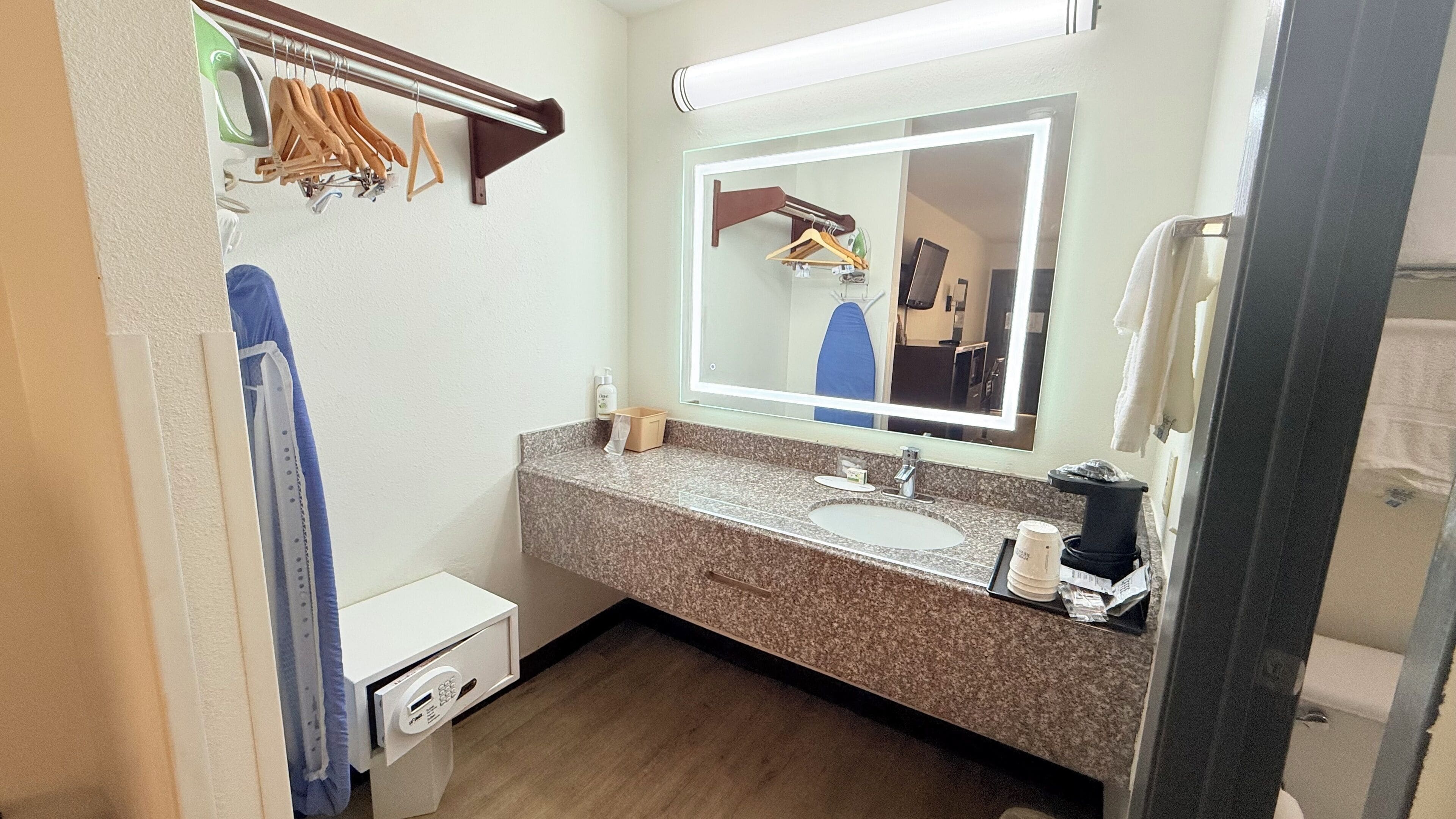 deluxe room, 2 queen beds | bathroom | combined shower/bathtub, deep-soaking bathtub, free toiletries
