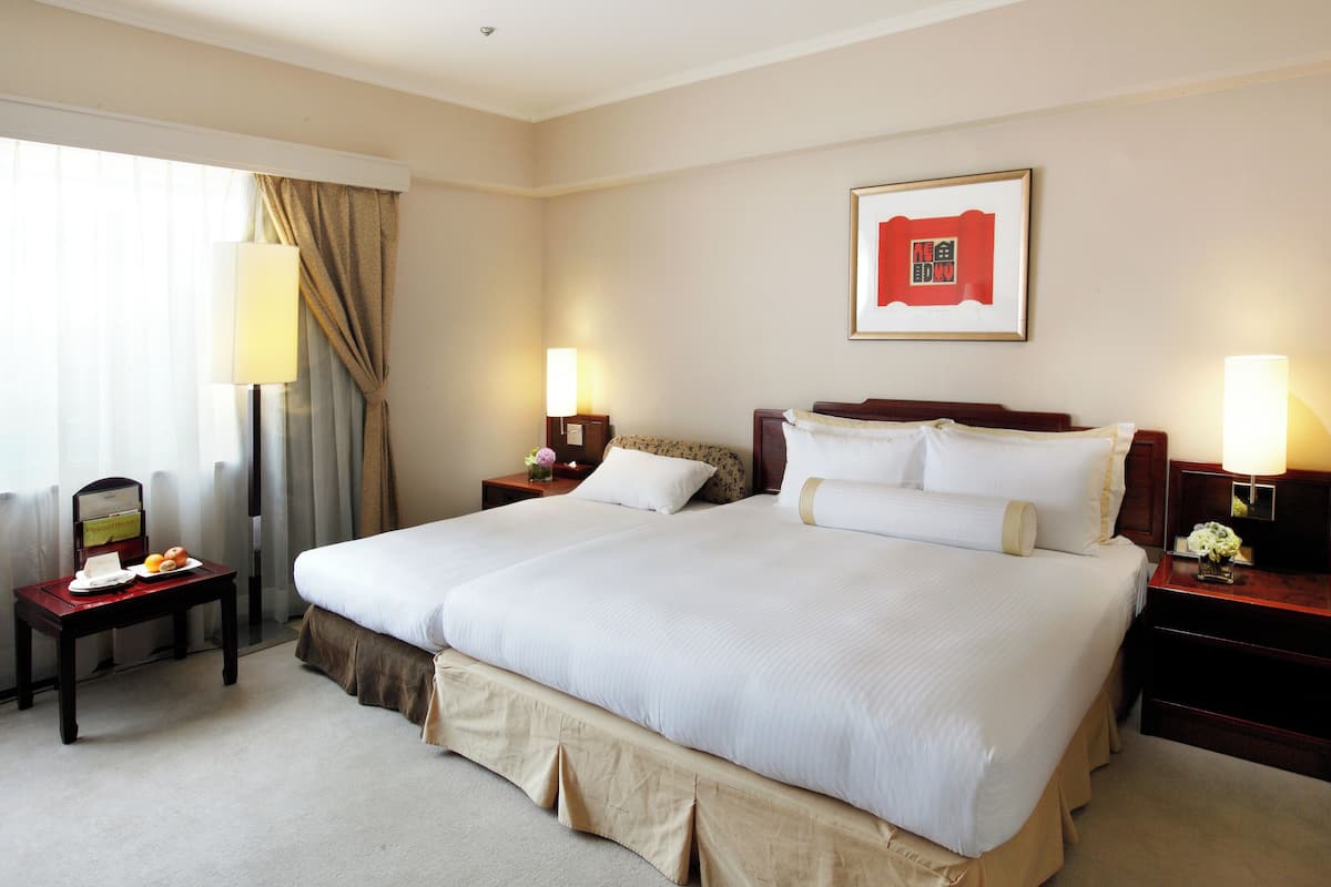 Deluxe Double Room, Berbilang Katil | 1 bilik tidur, gebar bulu kapas, bar mini, peti besi dalam bilik