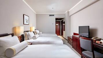 Superior Triple Room | Down comforters, minibar, in-room safe, desk