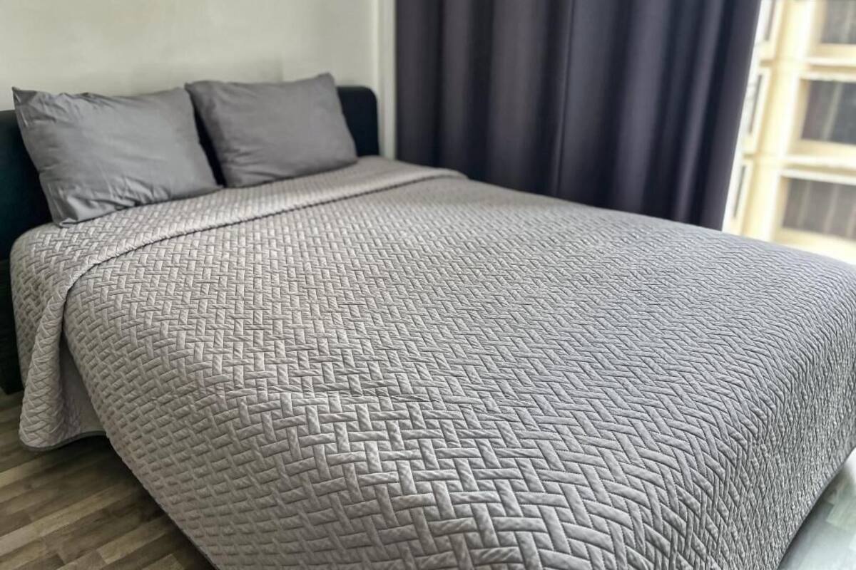 Habitación estándar | Caja de seguridad en la habitación y tabla de planchar con plancha 