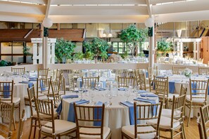 Reception hall - The Boxboro Regency (Boxborough)