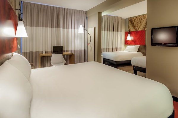 Tilam berlapik, meja, ruang kerja komputer riba, kalis bunyi