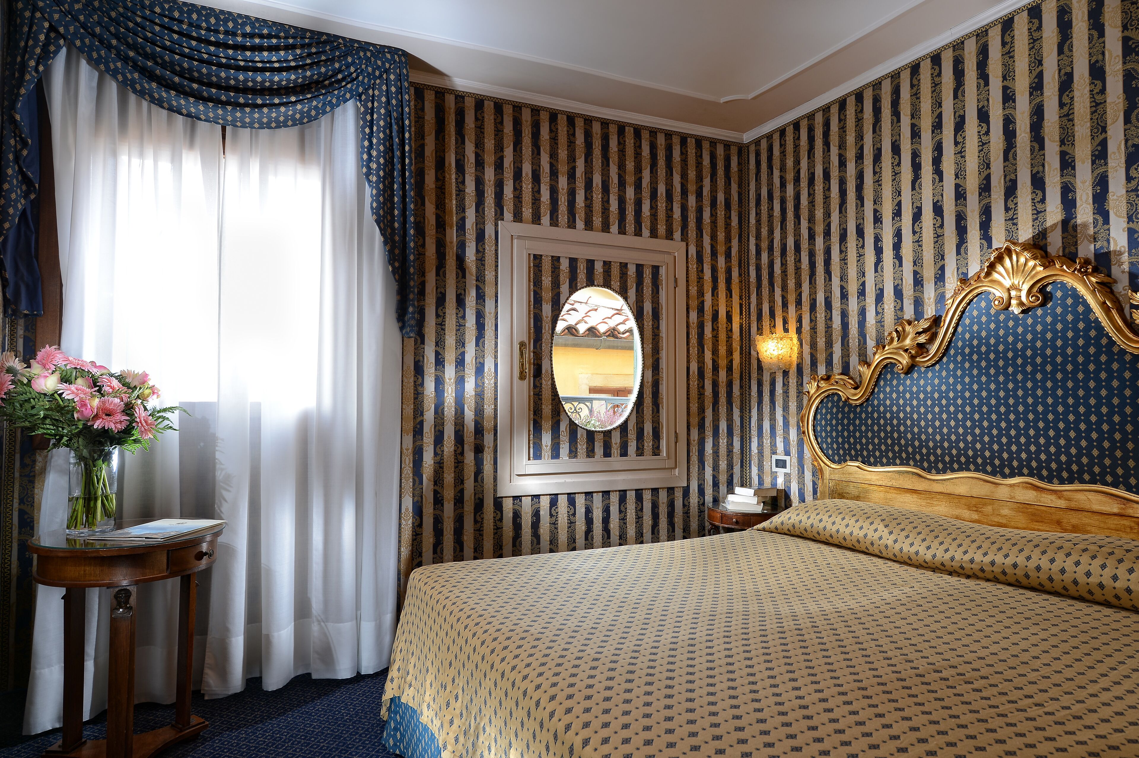 junior suite (saint mark view) | minibar, in-room safe, individually decorated, individually furnished