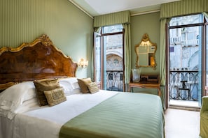 Suite (Saint Mark view) | Minibar, in-room safe, individually decorated, individually furnished