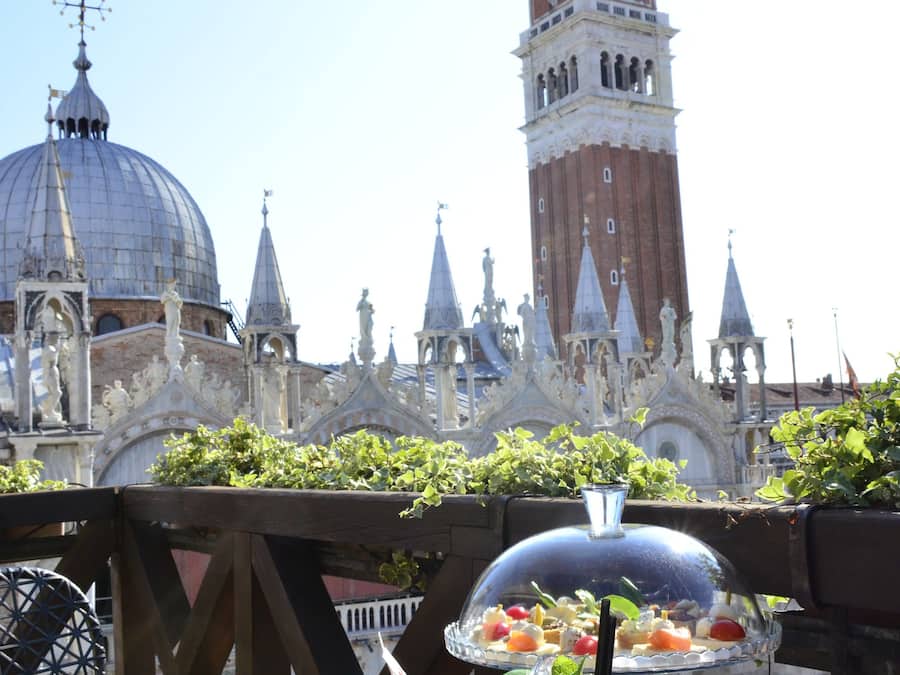 Suite, Terrace (San Marco) | Minibar, in-room safe, individually decorated, individually furnished