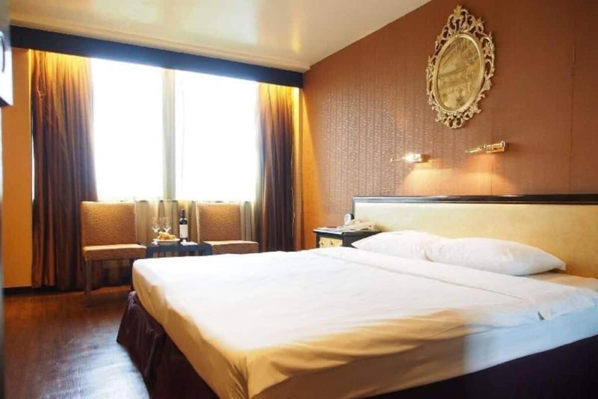 Literie de qualité supérieure, minibar, coffres-forts dans les chambres