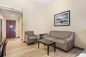 Individually decorated, individually furnished, desk, laptop workspace - Best Western Bar Harbour Inn (Massapequa Park)