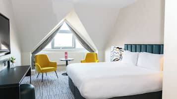 Executive Room | Egyptian cotton sheets, premium bedding, desk, laptop workspace