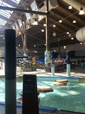 Water park - Soaring Eagle Waterpark and Hotel (Mount Pleasant)