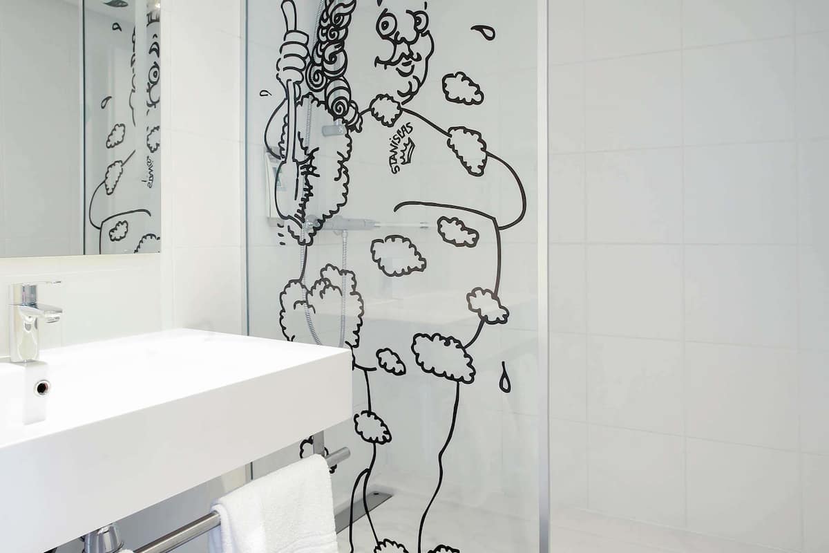 Standard Room, 2 Single Beds | Desk, blackout curtains, soundproofing, iron/ironing board