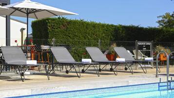 Seasonal outdoor pool