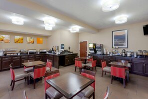 Free buffet breakfast  - Comfort Inn & Suites Woods Cross - Salt Lake City North (Bountiful)