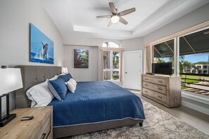 Villa Deluxe, 1 camera da letto (1210 Garden, 2 Bath) | Una cassaforte in camera, con stile personalizzato