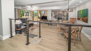 デラックス ヴィラ 1 ベッドルーム (1210 Garden, 2 Bath) | 専用キッチン | コーヒー / ティーメーカー、冷蔵庫、電子レンジ、オーブン
