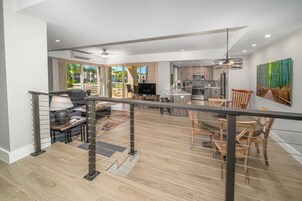 Deluxe Villa, 1 Bedroom (1210 Garden, 2 Bath) | Private kitchen | Fridge, microwave, oven, stovetop