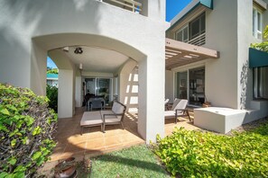 Villa, 2 Bedrooms, 2 Bathrooms, Garden View (1805) | Terrace/patio
