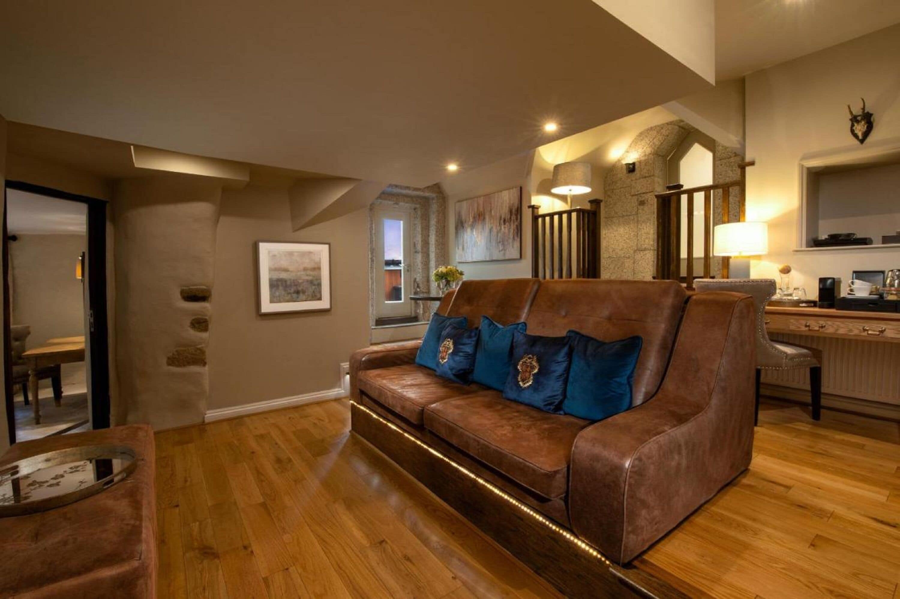 royal suite | living area | flat-screen tv