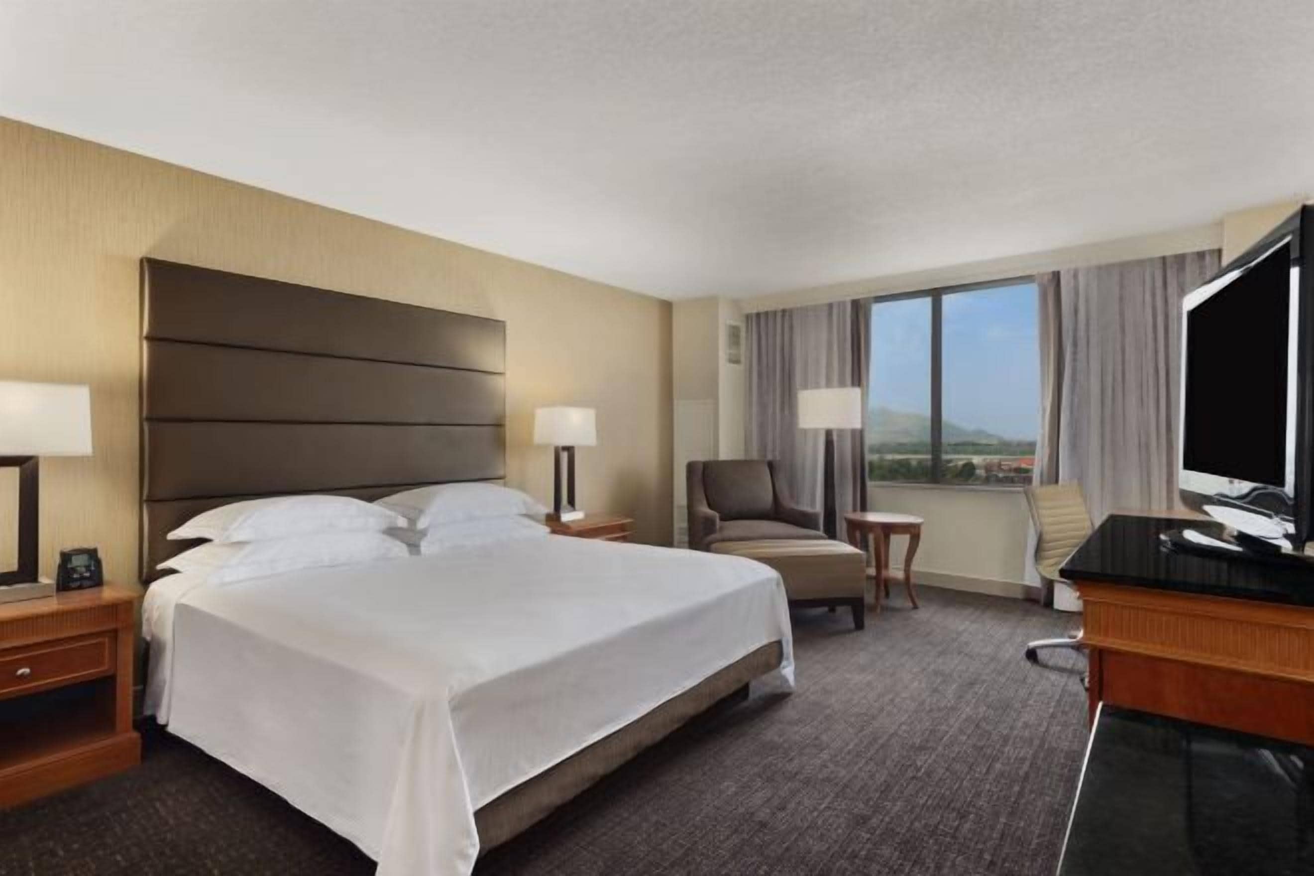 Premium bedding, pillowtop beds, in-room safe, desk