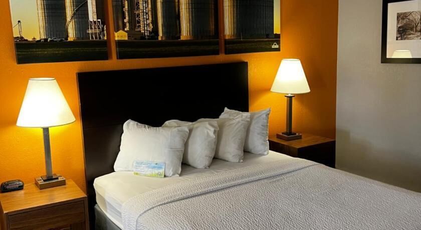 In-room safe, desk, laptop workspace, iron/ironing board